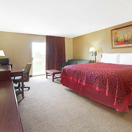 Days Inn By Wyndham St. Louis/Westport Mo Maryland Heights Extérieur photo