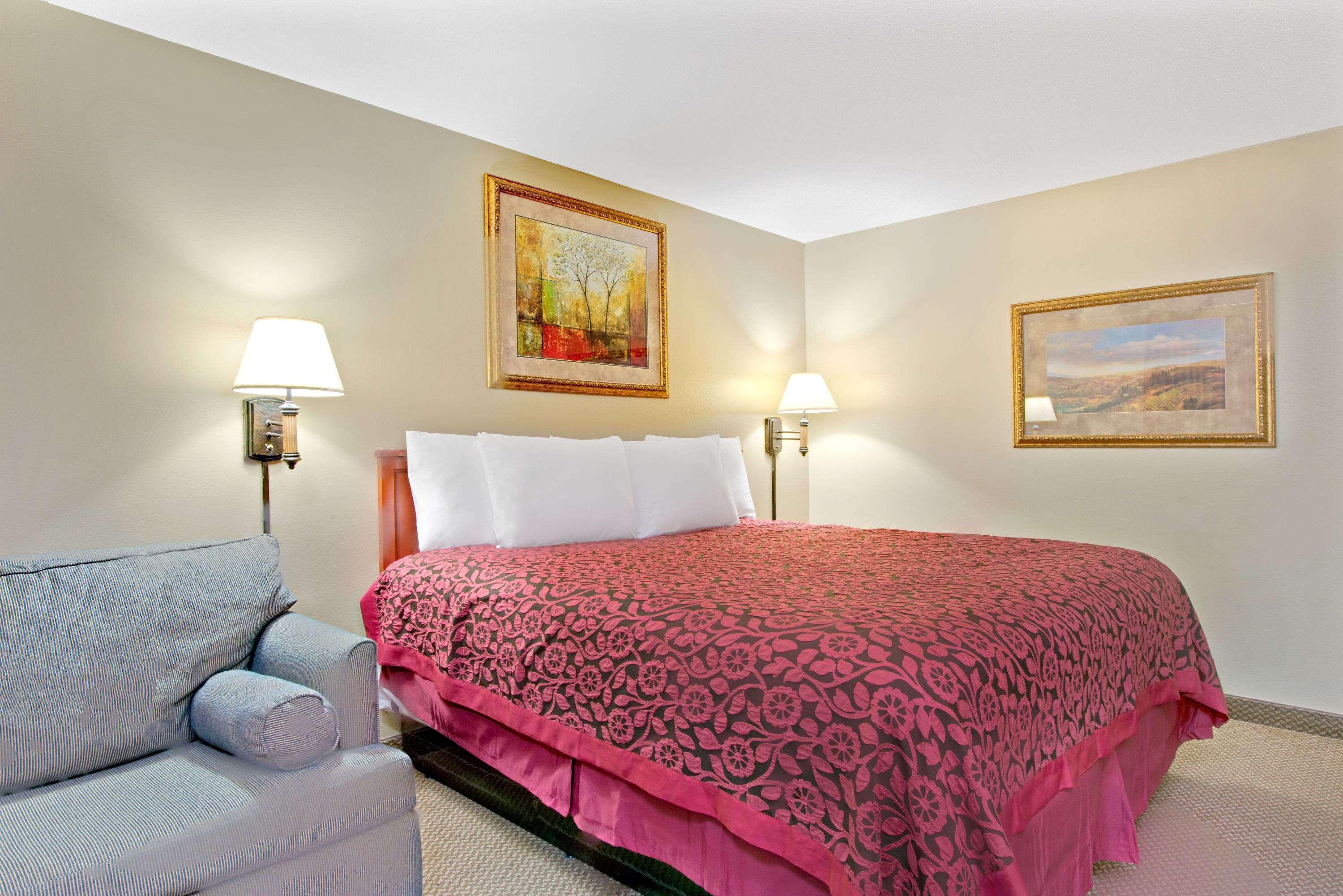 Days Inn By Wyndham St. Louis/Westport Mo Maryland Heights Extérieur photo