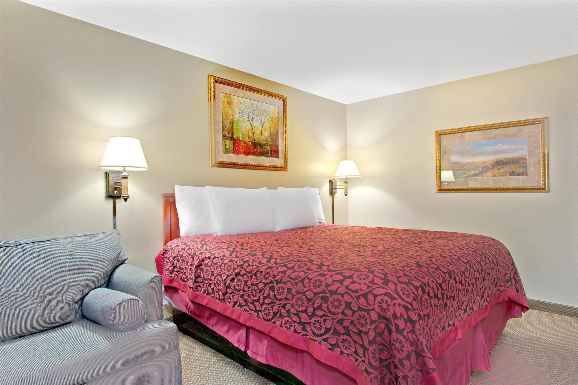Days Inn By Wyndham St. Louis/Westport Mo Maryland Heights Extérieur photo
